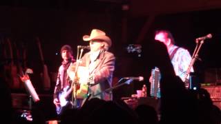 Dwight Yoakam amp Flaco Jimenez  Streets of Bakersfield [upl. by Arikaahs]