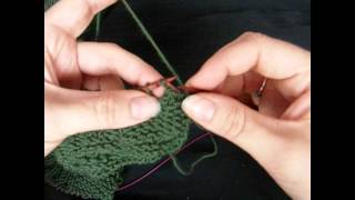 Knopflöcher Stricken  CraSy Basics [upl. by Elisabetta]